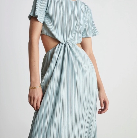 Who What Wear Plisse Midi Cut-out Dress - Picture 4 of 6